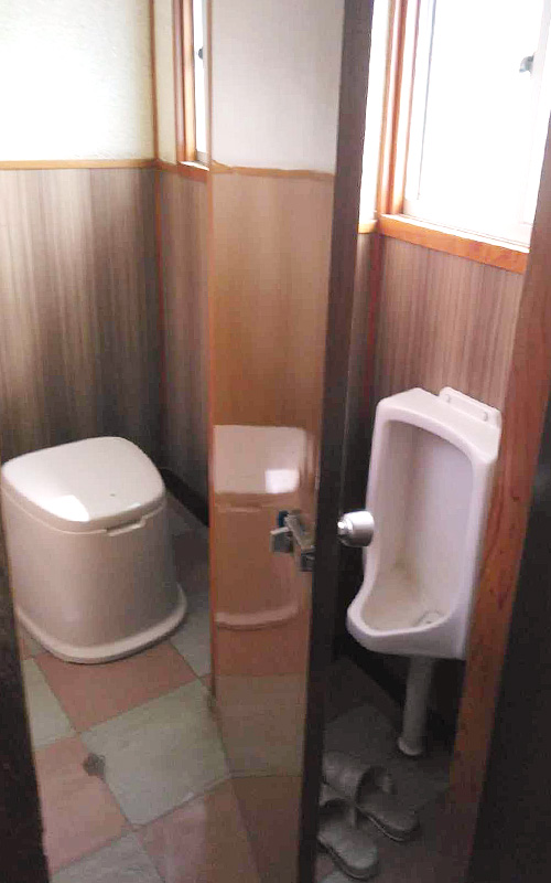 トイレ工事ビフォー2