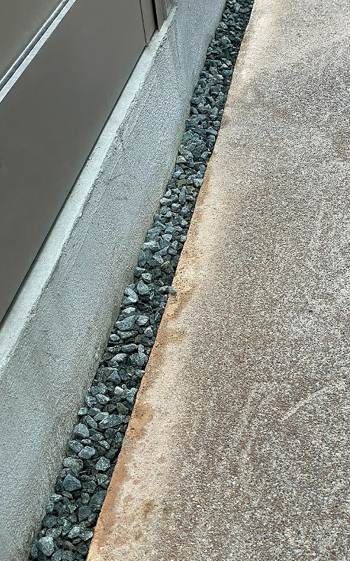 お庭の防草砂施工アフター2